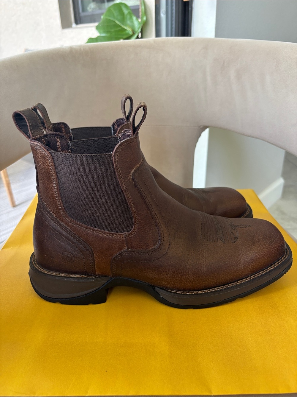 Durango Men’s Slip-On Leather Boots - Picture 4 of 10